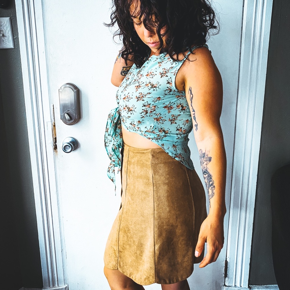 Buckskin Blue Rain Scalloped Skirt EUC